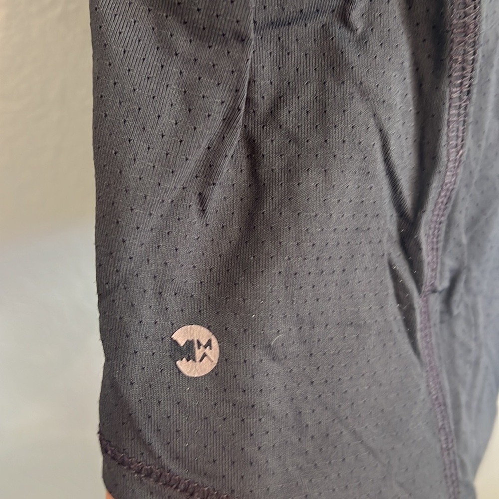 Athletic Razor Gray Tank - Picture 4 of 5